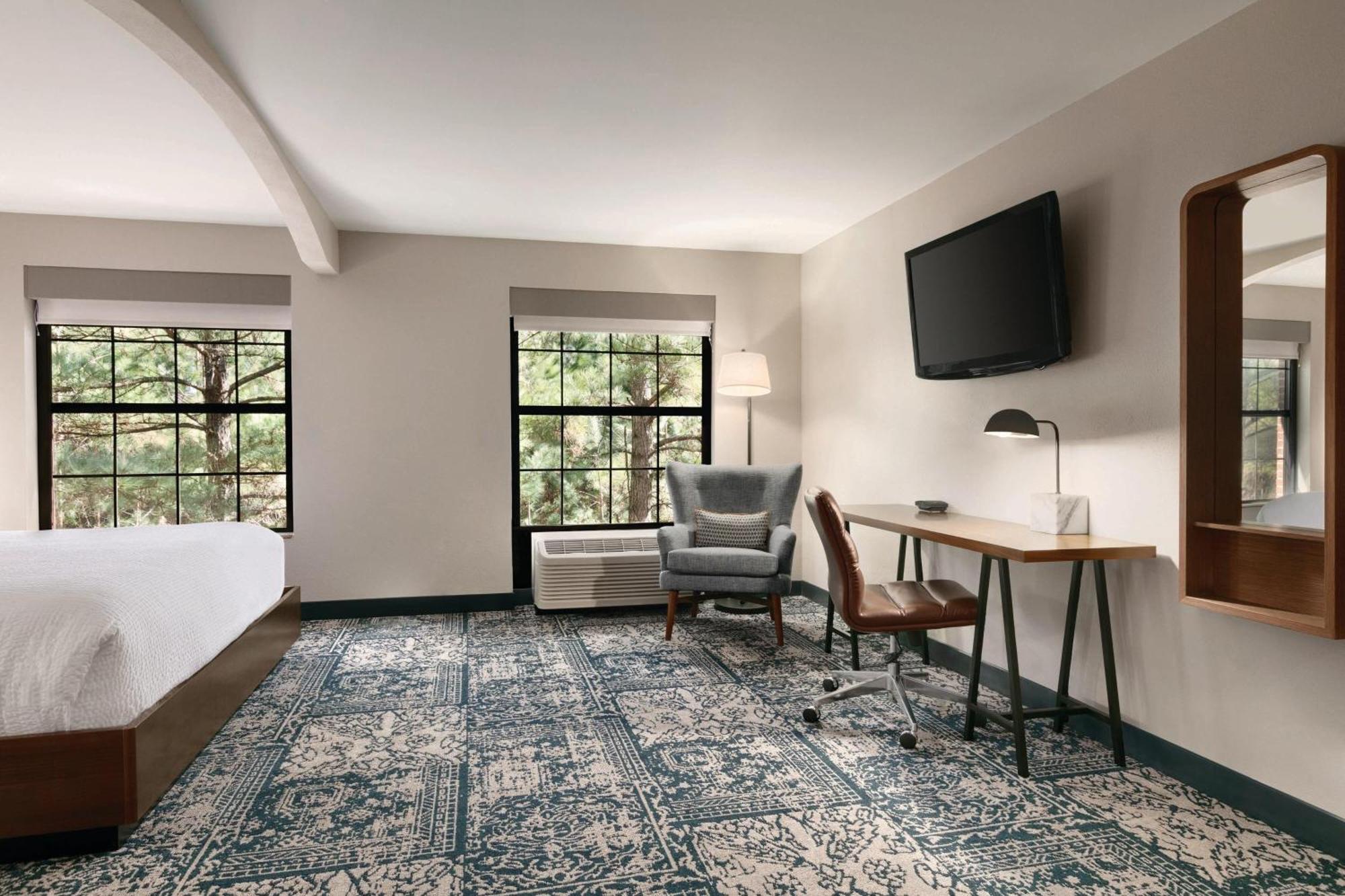 Four Points By Sheraton Raleigh Arena Exterior foto