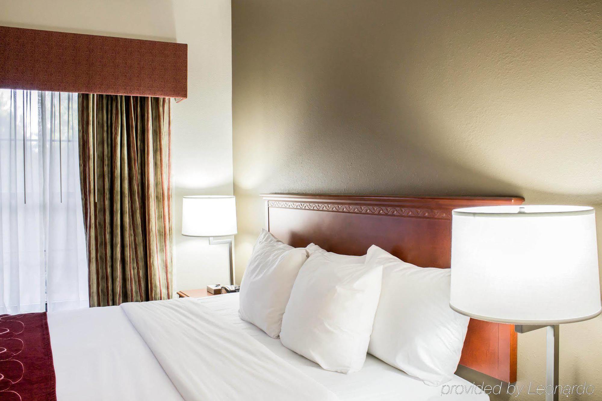Four Points By Sheraton Raleigh Arena Exterior foto